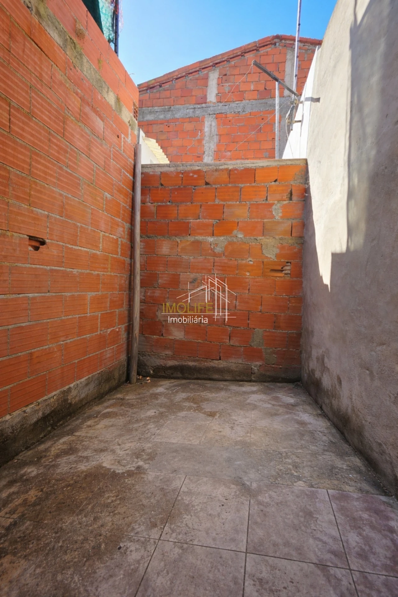 Moradia T1 para Venda em Campo e Campinho Foto 12