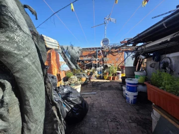 Moradia T2 para Venda em Campo e Campinho