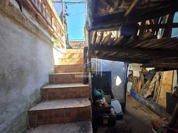 Moradia T2 para Venda em Campo e Campinho