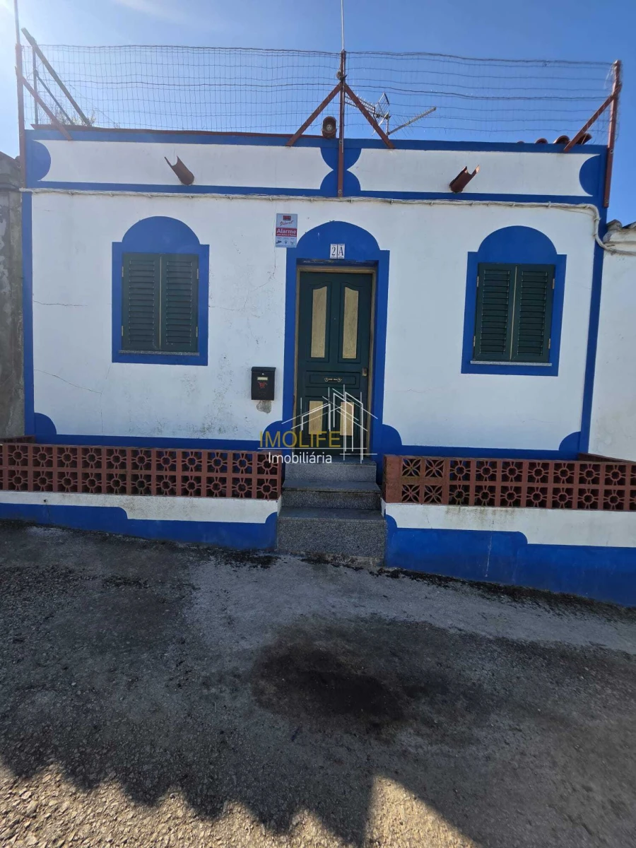 Moradia T2 para Venda em Campo e Campinho Foto 2