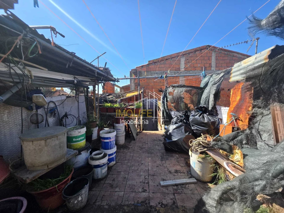 Moradia T2 para Venda em Campo e Campinho Foto 3