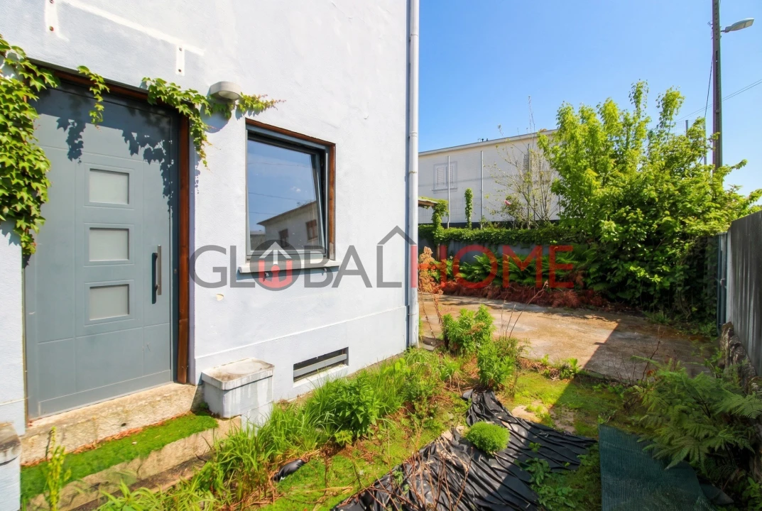 Moradia T2 para Venda em Campanhã Foto 2