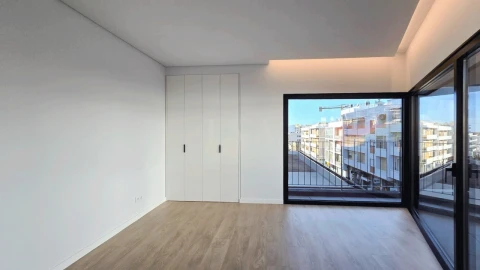 Apartamento T2 para Venda em Faro (Sé e São Pedro)