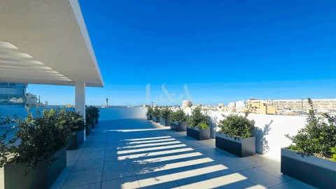 Apartamento T2 para Venda em Faro (Sé e São Pedro)