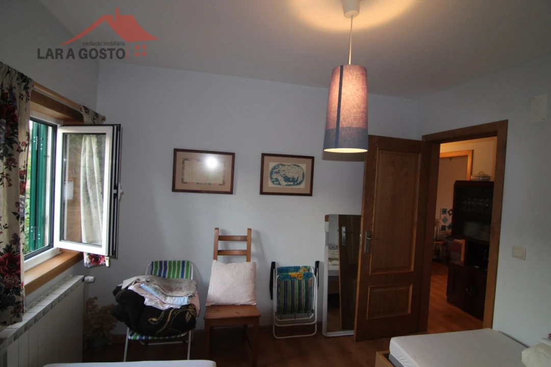 Moradia T4 para Venda em Salselas Foto 19