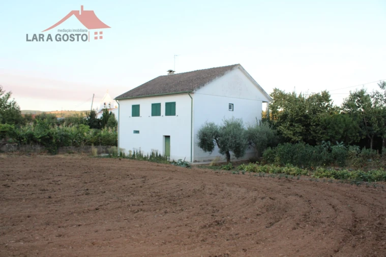 Moradia T4 para Venda em Salselas Foto 41