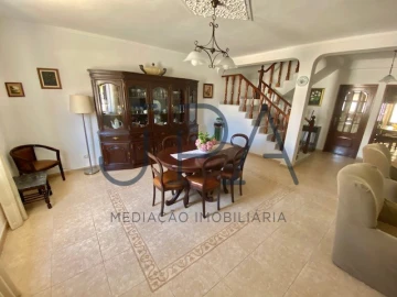 Moradia T3 para Arrendamento férias em Monte Gordo