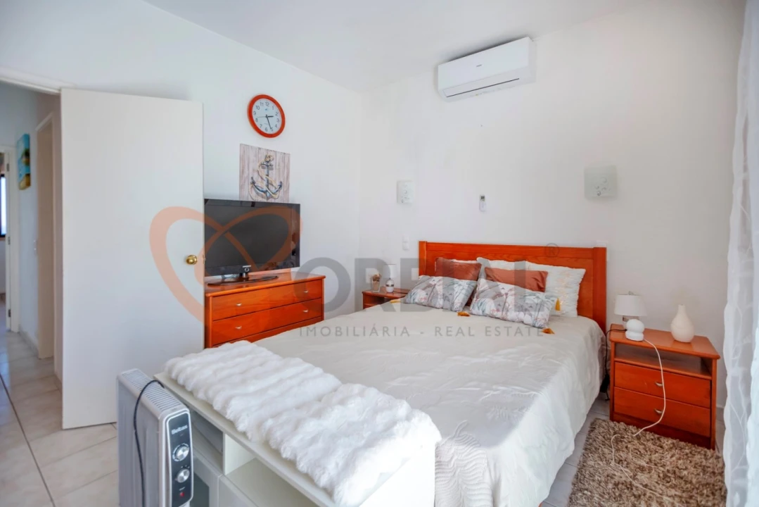 Apartamento T2 para Venda em Albufeira e Olhos de Água Foto 13