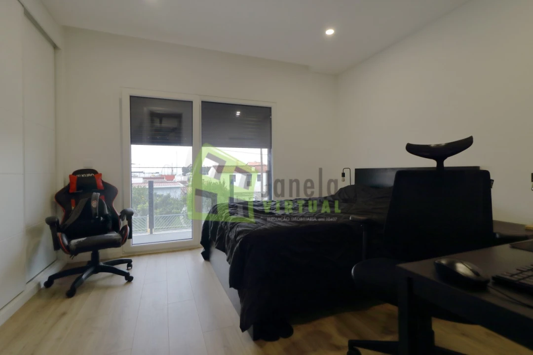 Moradia T3 para Venda em Fernao Ferro Foto 14