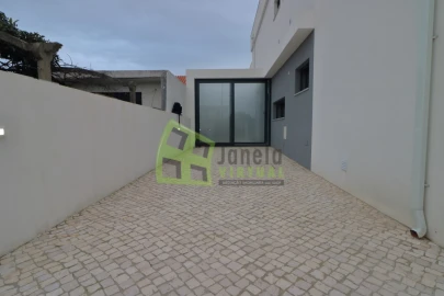 Moradia T3 para Venda em Fernao Ferro