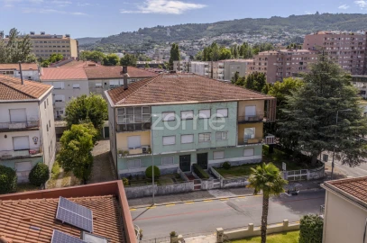 Apartamento T6 para Venda em São Vitor (Braga)
