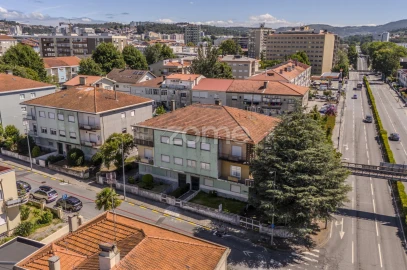 Apartamento T6 para Venda em São Vitor (Braga)