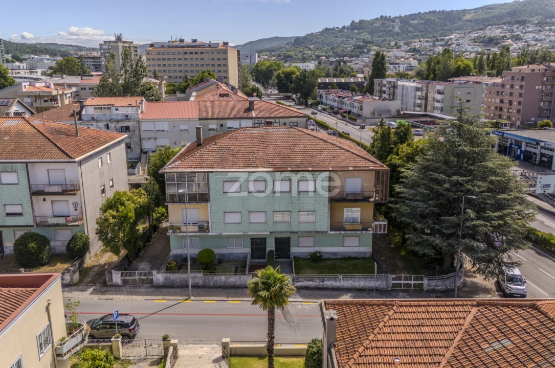 Apartamento T6 para Venda em São Vitor (Braga) Foto 1