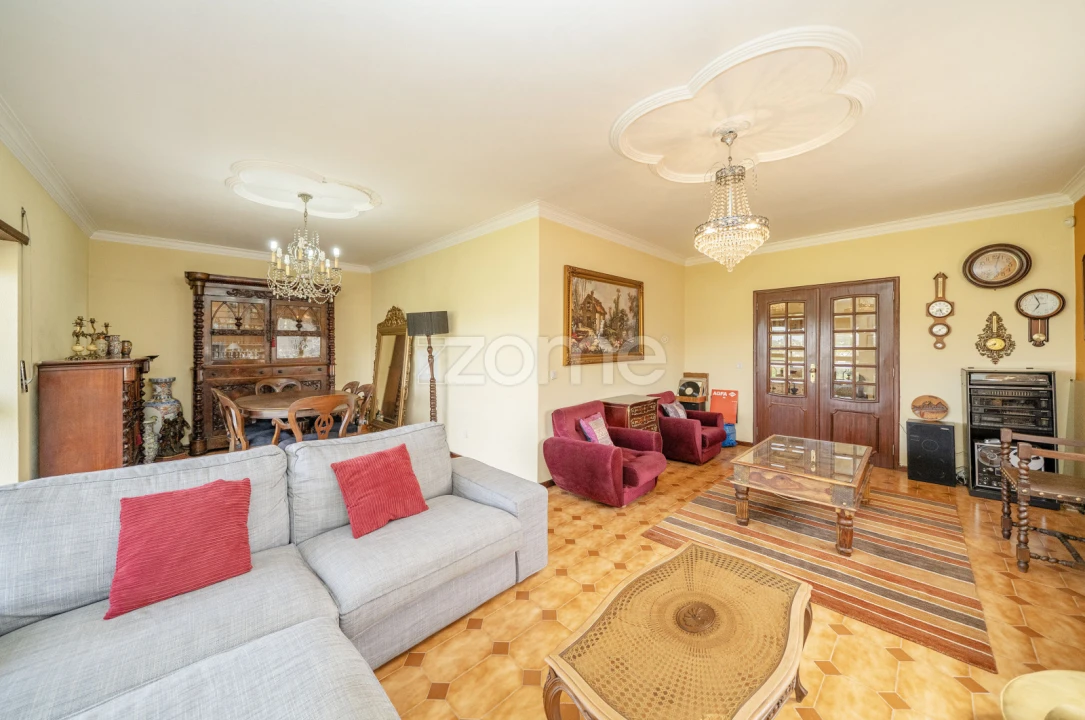 Moradia T7 para Venda em Arnoia Foto 14