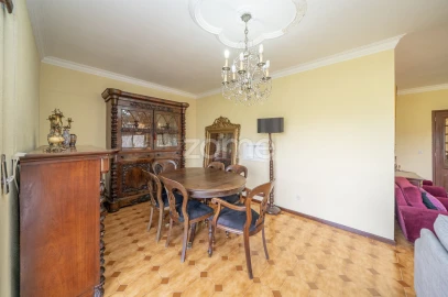 Moradia T7 para Venda em Arnoia