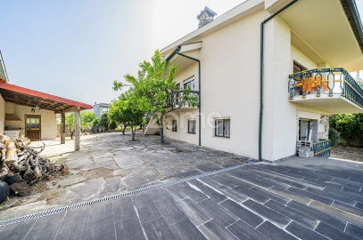 Moradia T7 para Venda em Arnoia