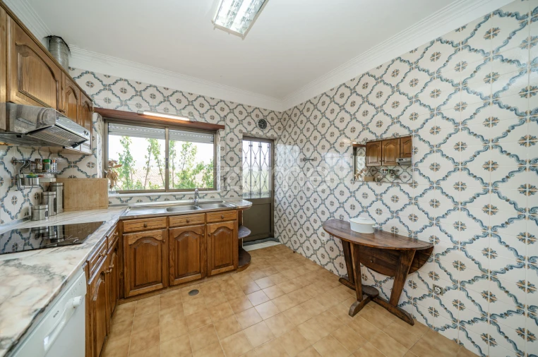 Moradia T7 para Venda em Arnoia Foto 21