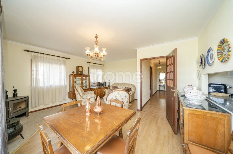 Moradia T7 para Venda em Arnoia Foto 34