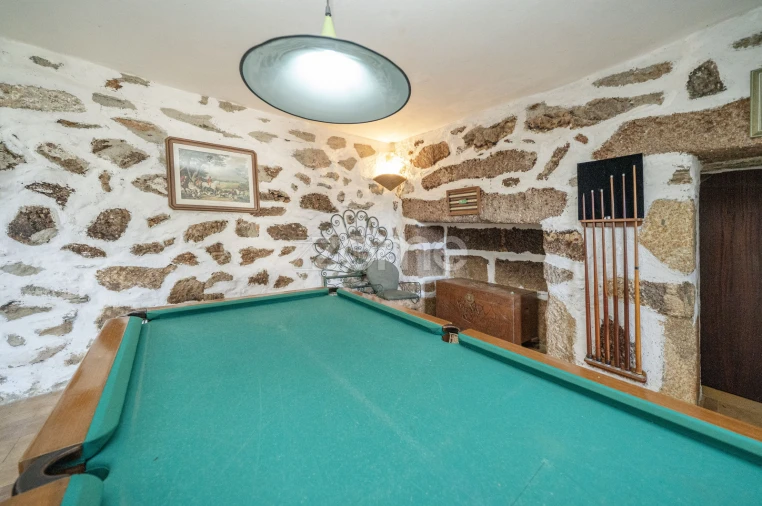 Moradia T7 para Venda em Arnoia Foto 49