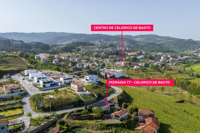 Moradia T7 para Venda em Arnoia Planta 3