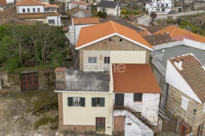 Moradia T4 para Venda em Sanfins do Douro