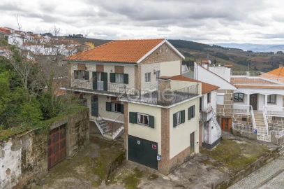 Moradia T4 para Venda em Sanfins do Douro