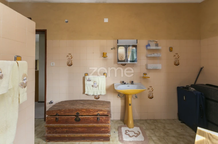 Moradia T4 para Venda em Sanfins do Douro Foto 22