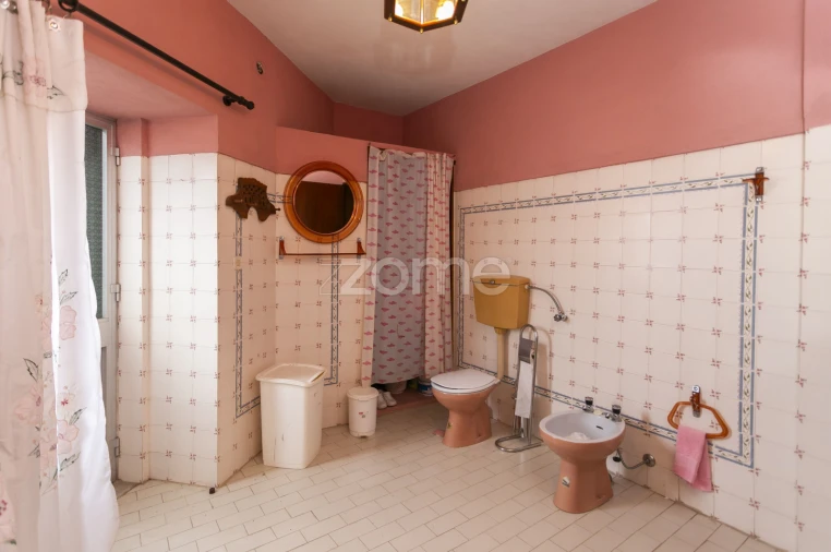 Moradia T4 para Venda em Sanfins do Douro Foto 30