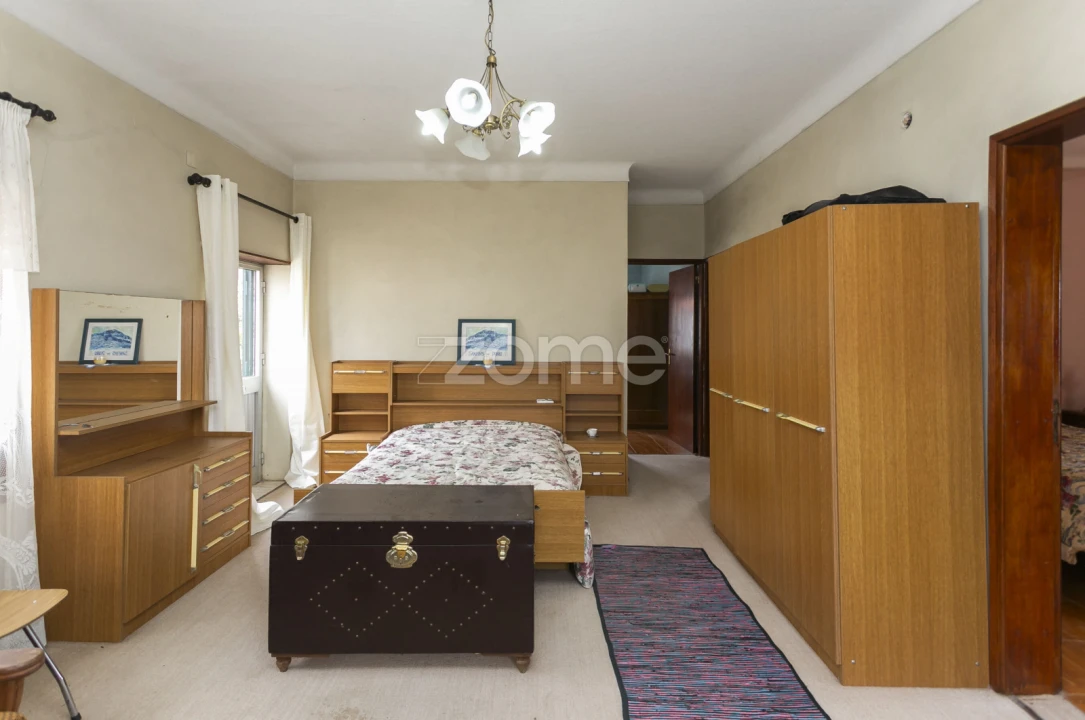 Moradia T4 para Venda em Sanfins do Douro Foto 27