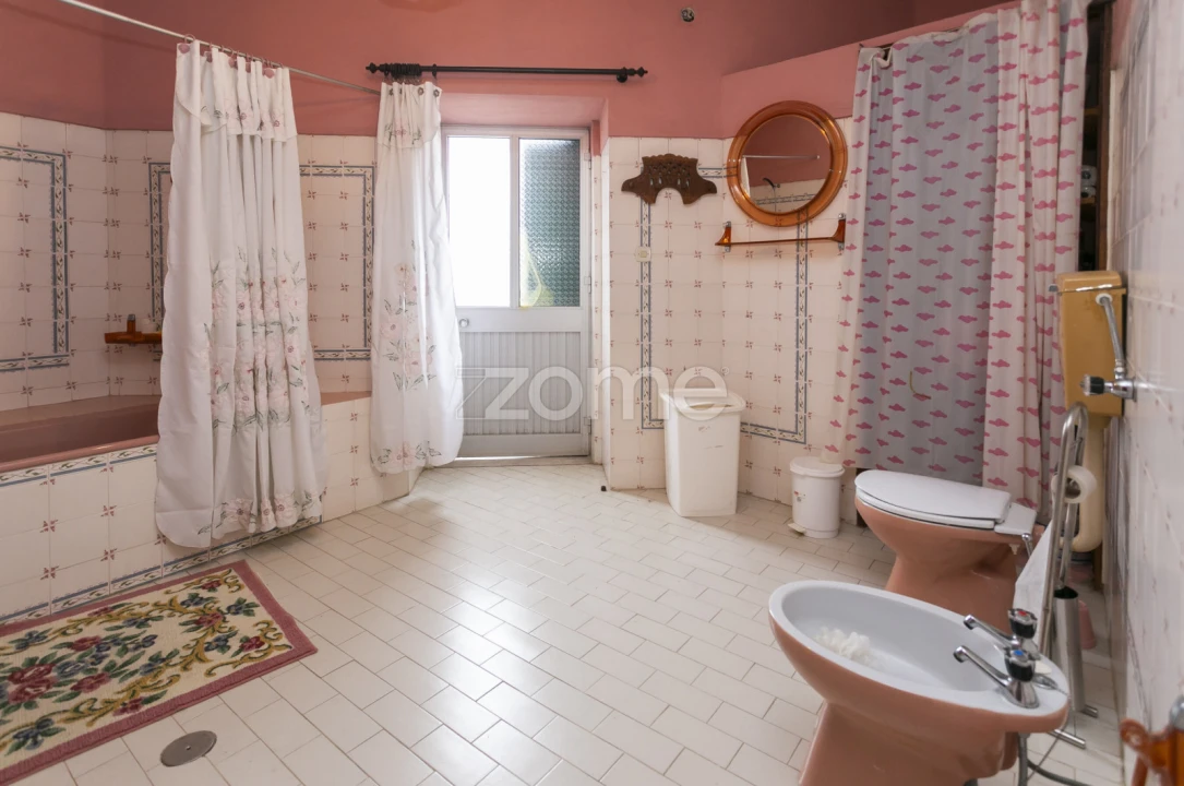 Moradia T4 para Venda em Sanfins do Douro Foto 31