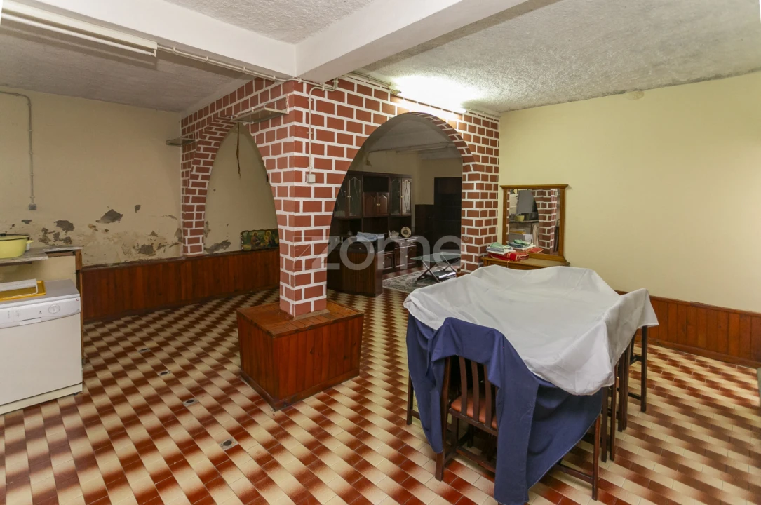 Moradia T4 para Venda em Sanfins do Douro Foto 39