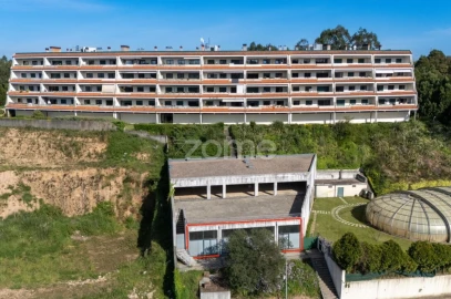 Negócio para Venda em Foz do Sousa e Covelo