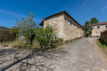 Moradia T3 para Venda em Refojos de Basto, Outeiro e Painzela