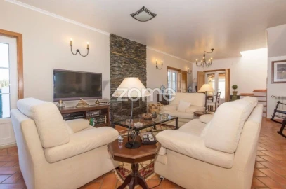 Moradia T4 para Venda em Boavista dos Pinheiros