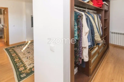 Moradia T4 para Venda em Boavista dos Pinheiros