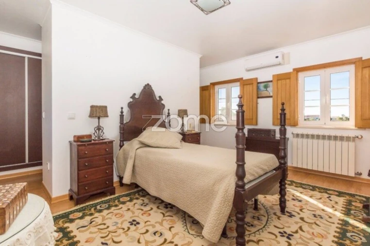 Moradia T4 para Venda em Boavista dos Pinheiros Foto 18