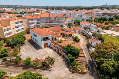 Moradia T6 para Venda em Odiaxere