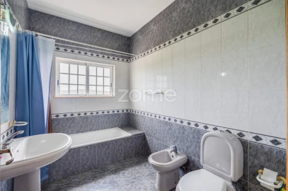 Moradia T6 para Venda em Odiaxere