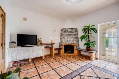 Moradia T6 para Venda em Odiaxere