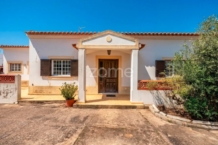 Moradia T6 para Venda em Odiaxere Foto 4