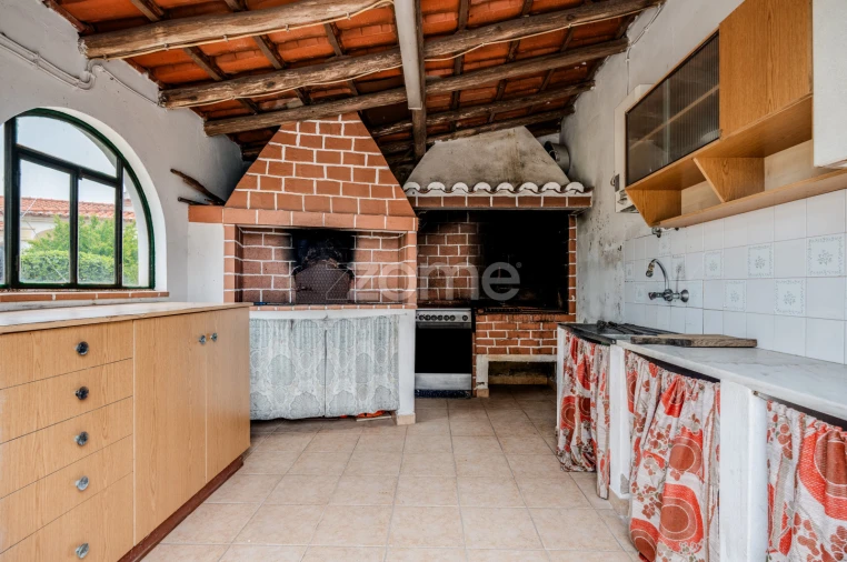 Moradia T6 para Venda em Odiaxere Foto 32