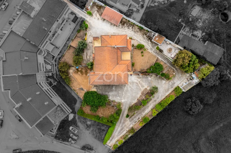 Moradia T6 para Venda em Odiaxere Foto 7