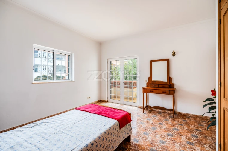 Moradia T6 para Venda em Odiaxere Foto 23