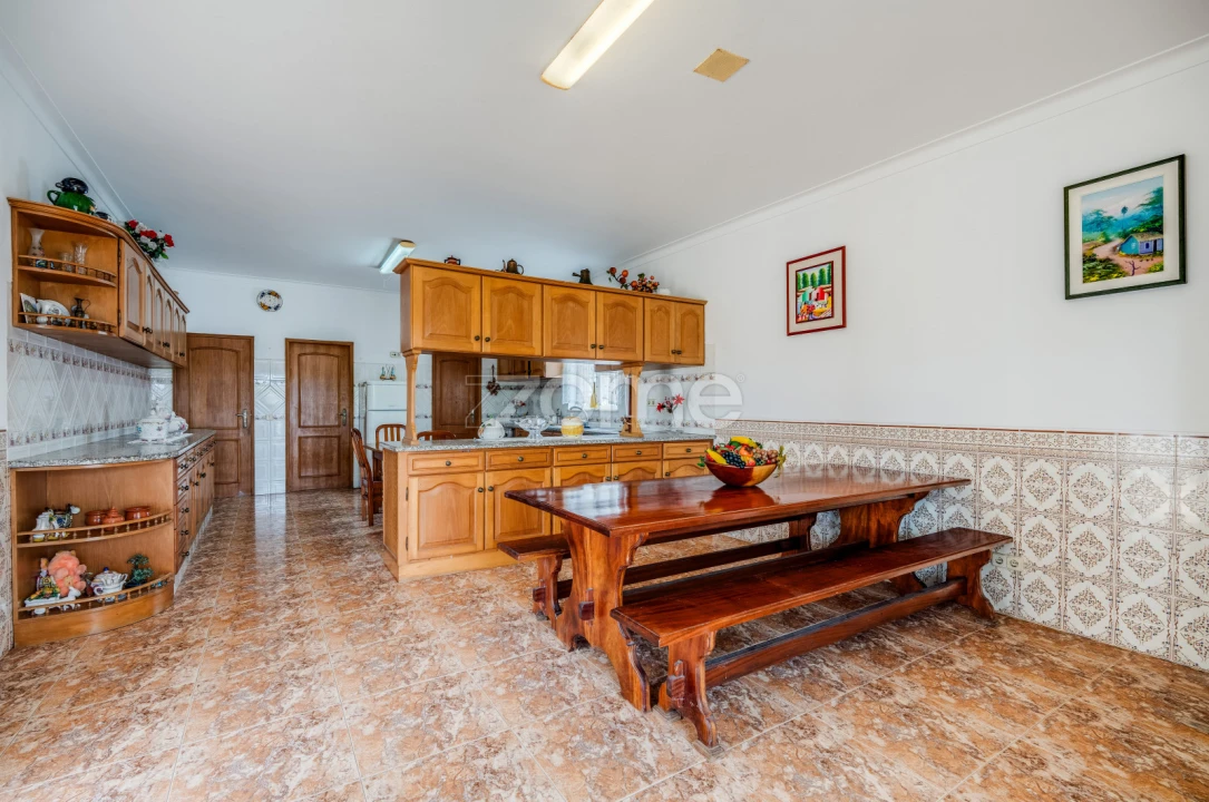 Moradia T6 para Venda em Odiaxere Foto 16