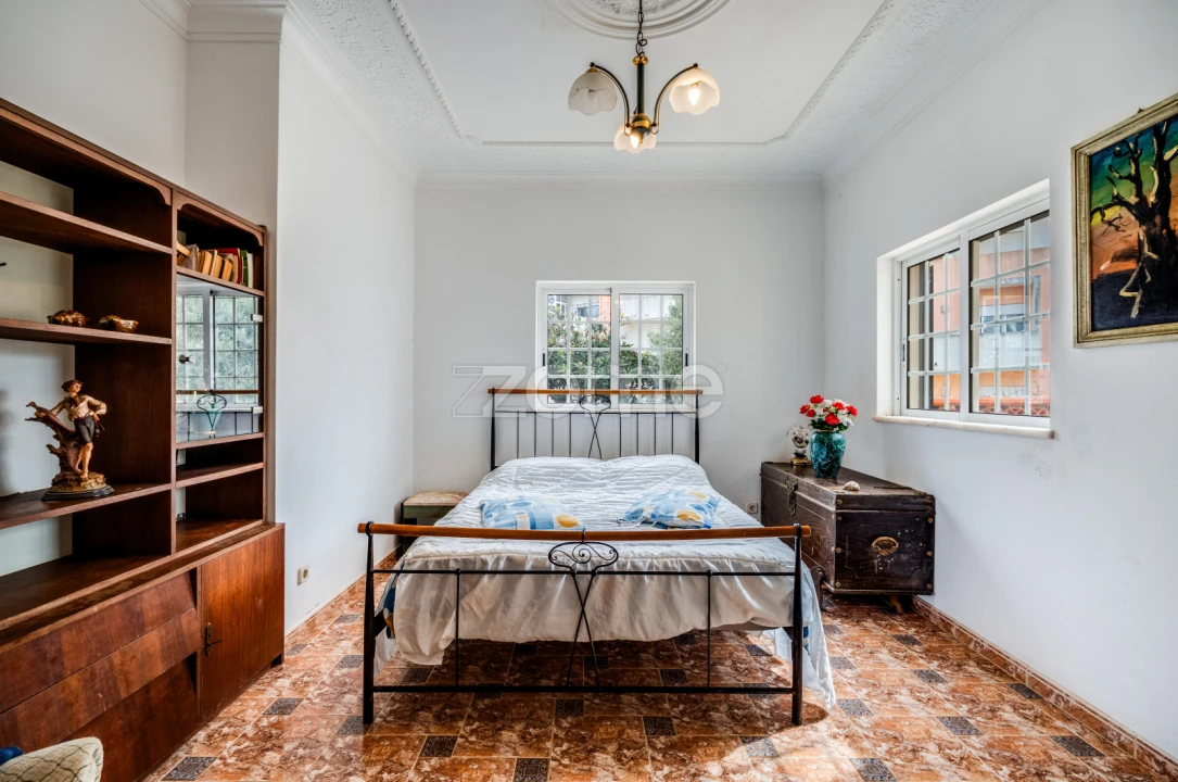 Moradia T6 para Venda em Odiaxere Foto 17