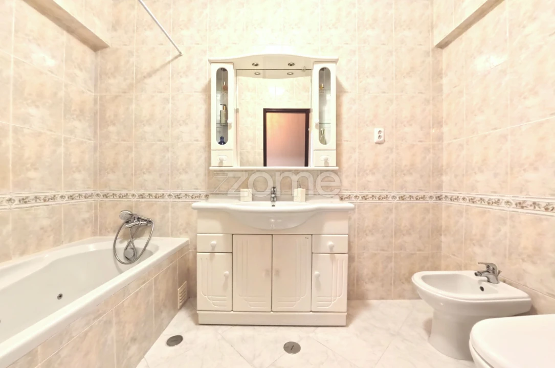 Apartamento T3 para Venda em Portimão Foto 13