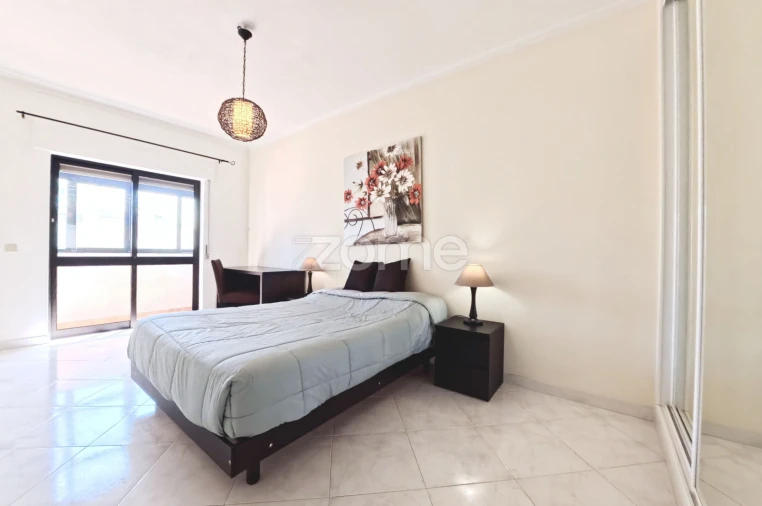 Apartamento T3 para Venda em Portimão Foto 10