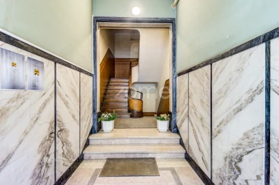 Apartamento T2 para Arrendamento em Arroios