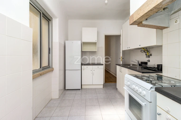 Apartamento T2 para Arrendamento em Arroios Foto 19