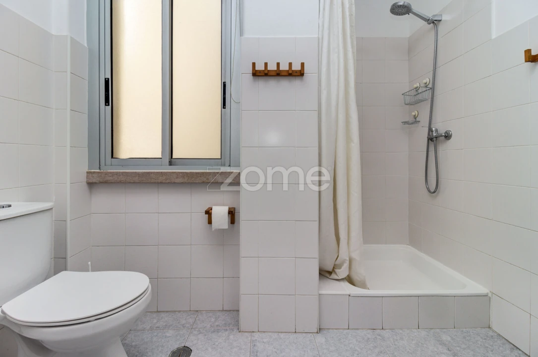 Apartamento T2 para Arrendamento em Arroios Foto 16